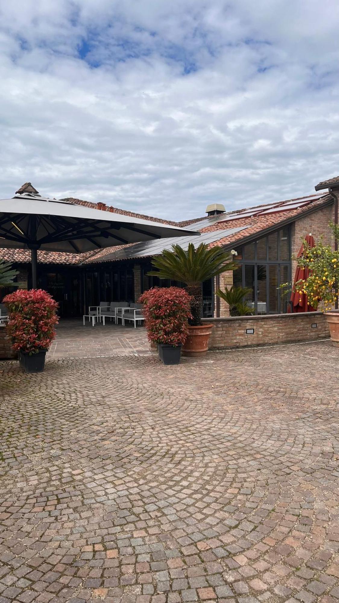 Agriturismo La Sapienza Monestirolo Exterior photo